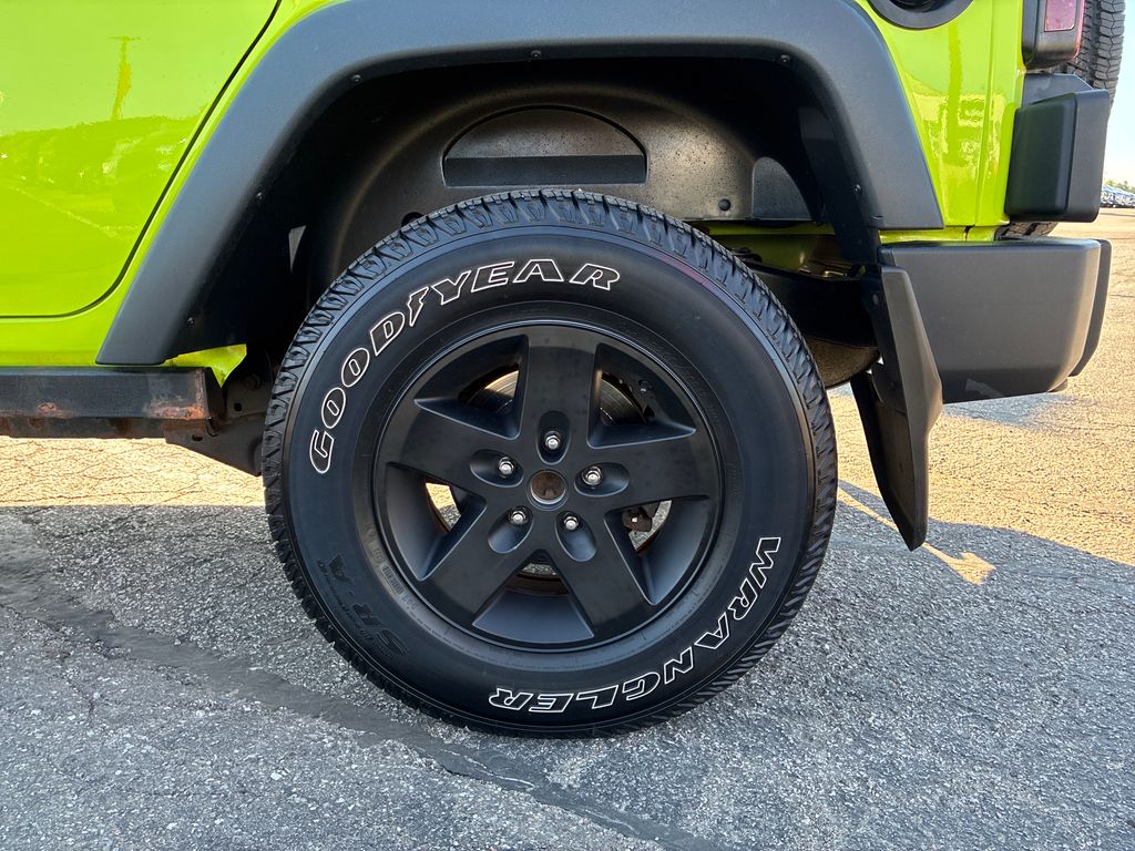 2016 Jeep Wrangler Unlimited Sport Green at Auto Express Mitsubishi