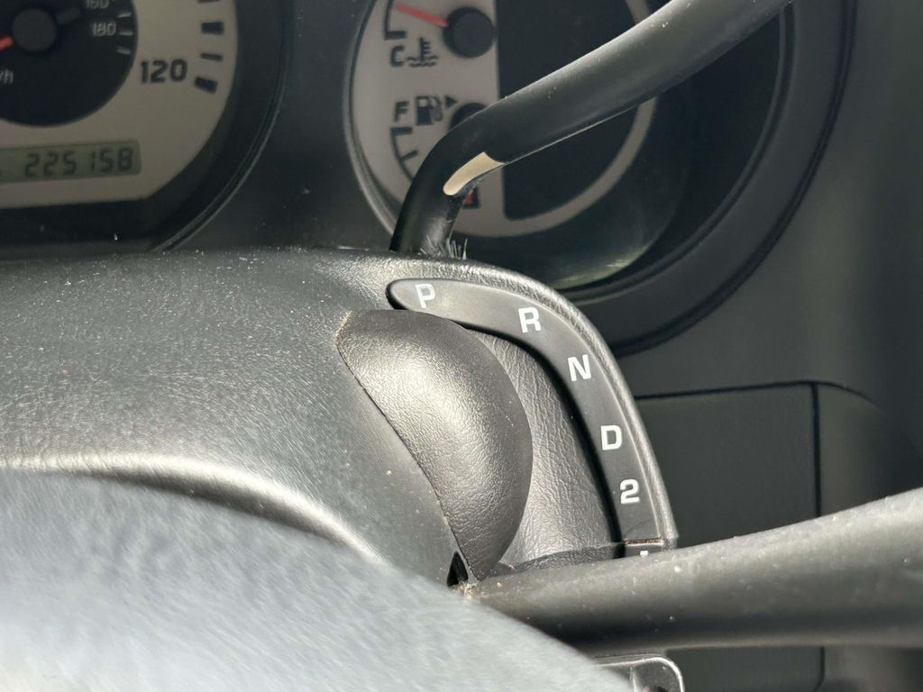 Used 2004 Nissan Frontier Truck