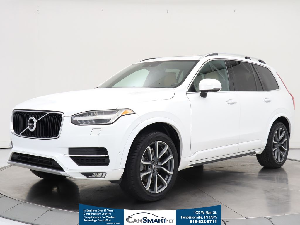2017 Volvo XC90 T6 Momentum AWD
