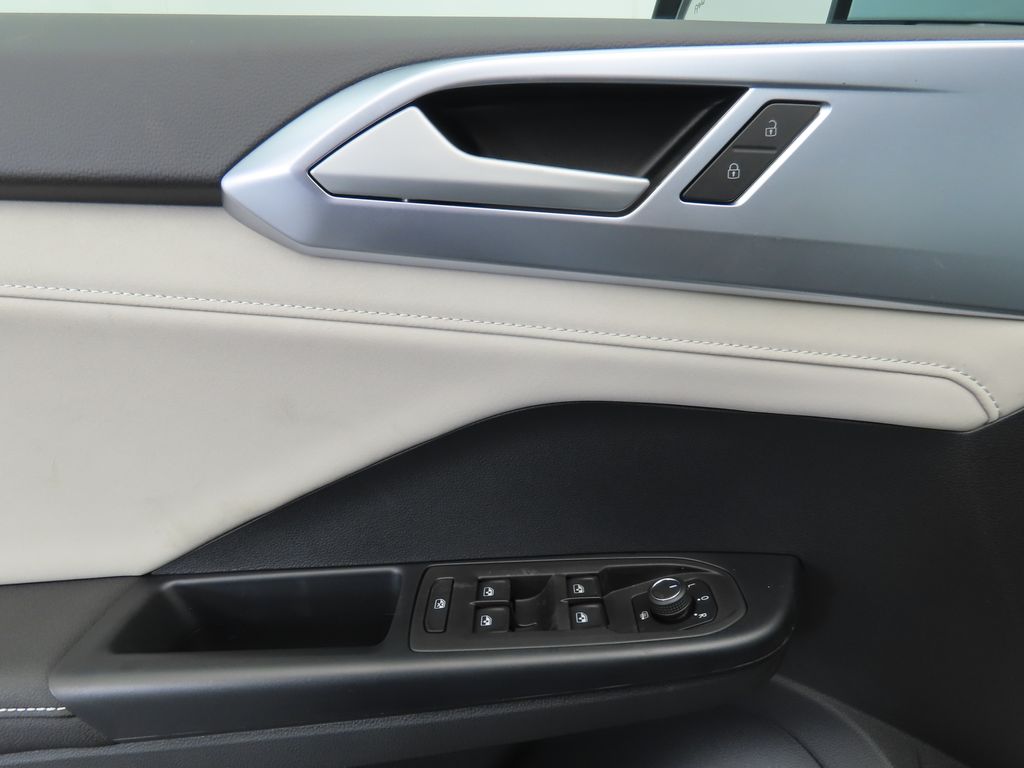 Thumbnail: 2026 Volkswagen Taos - 23