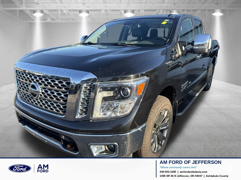 Gray (Magnetic Black) 2018 Nissan Titan Pickup Truck Four-Wheel Drive 7-Speed Automatic