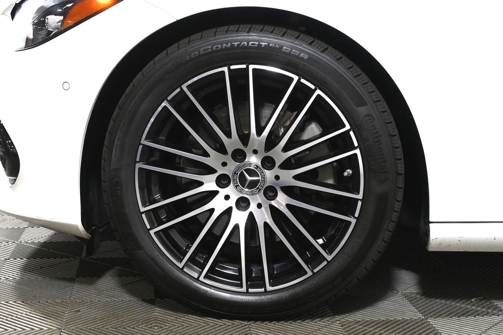 Thumbnail: 2024 Mercedes-Benz C-Class - 12