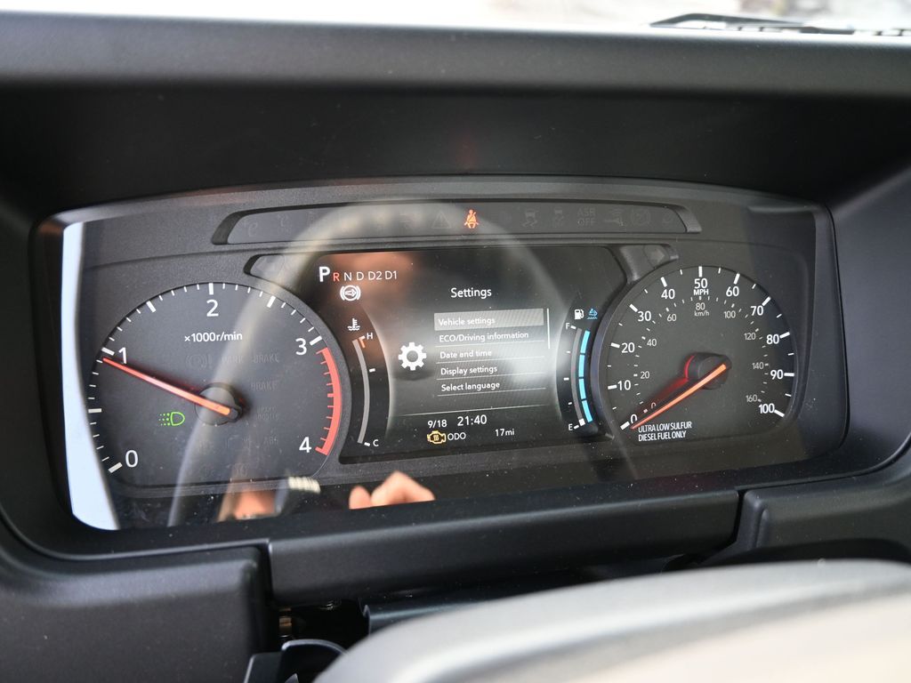 2025 Isuzu NPR XD 
