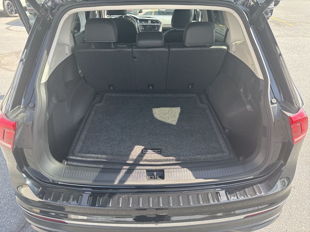 2024 Volkswagen Tiguan 2.0T SE Black at Sutliff Volkswagen