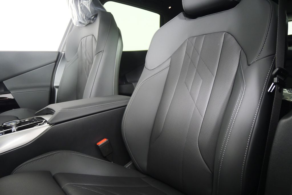 Thumbnail: 2026 BMW X3 - 11