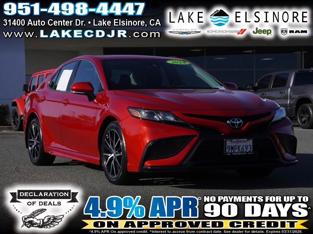 2024 Toyota Camry SE Nightshade FWD