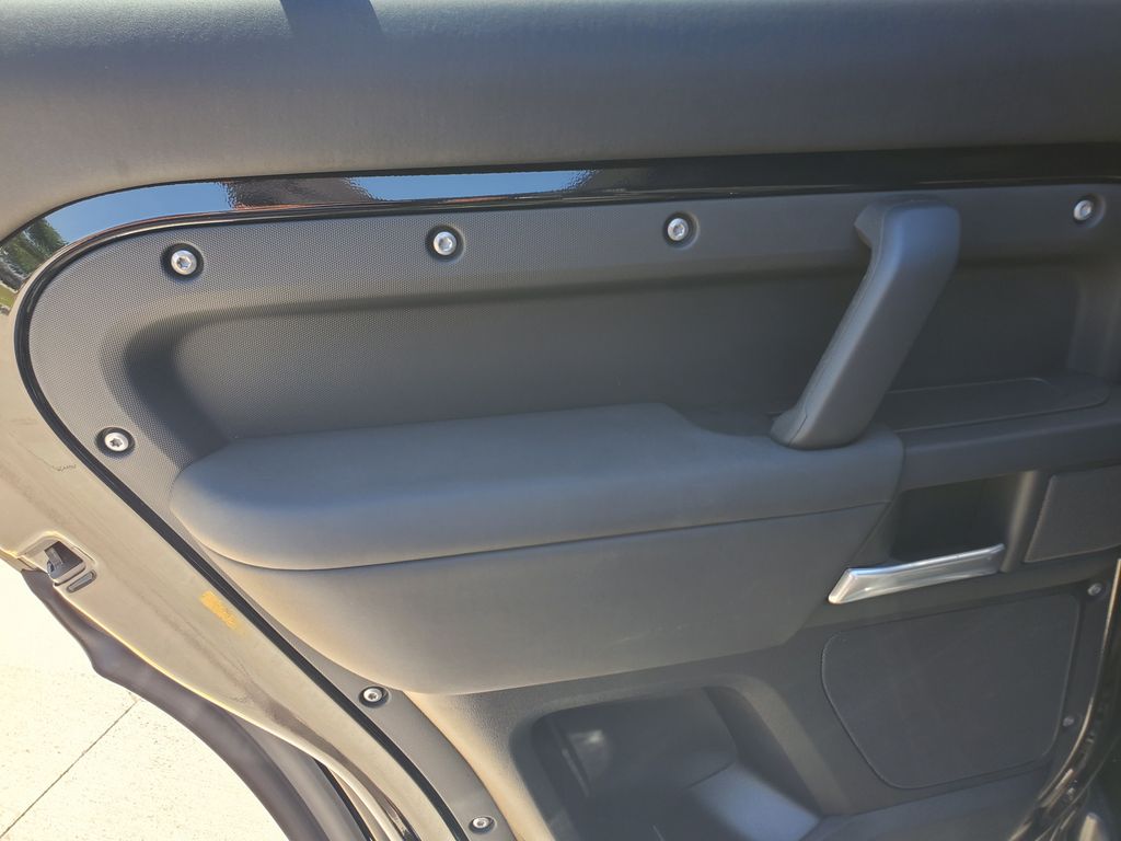 2025 Land Rover Defender