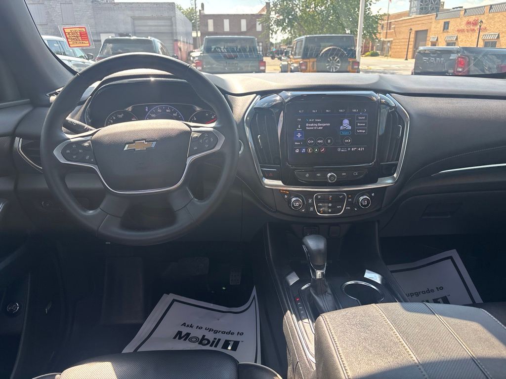 Used 2023 Chevrolet Traverse SUV