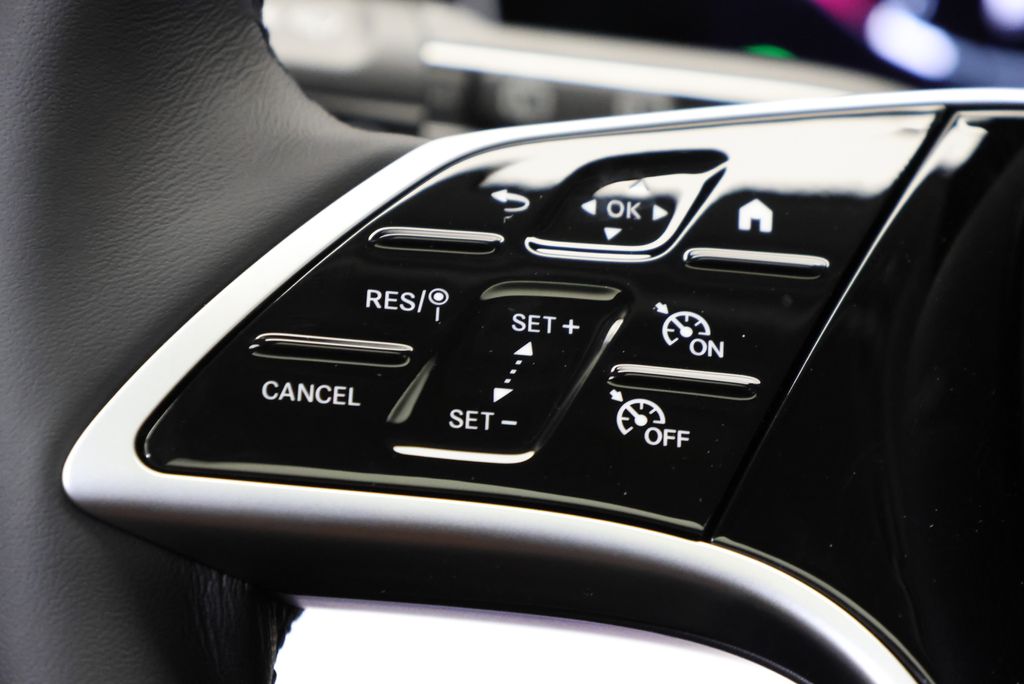 Thumbnail: 2026 Mercedes-Benz GLE - 21