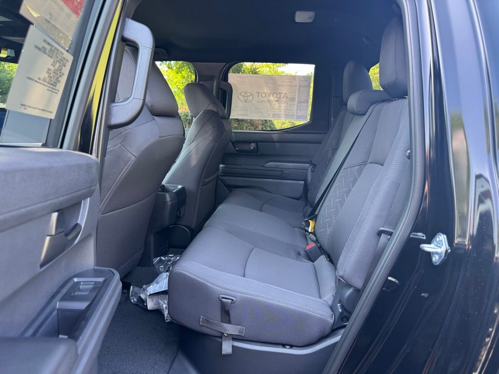 2025 Toyota Tacoma SR5 Double Cab photo 9