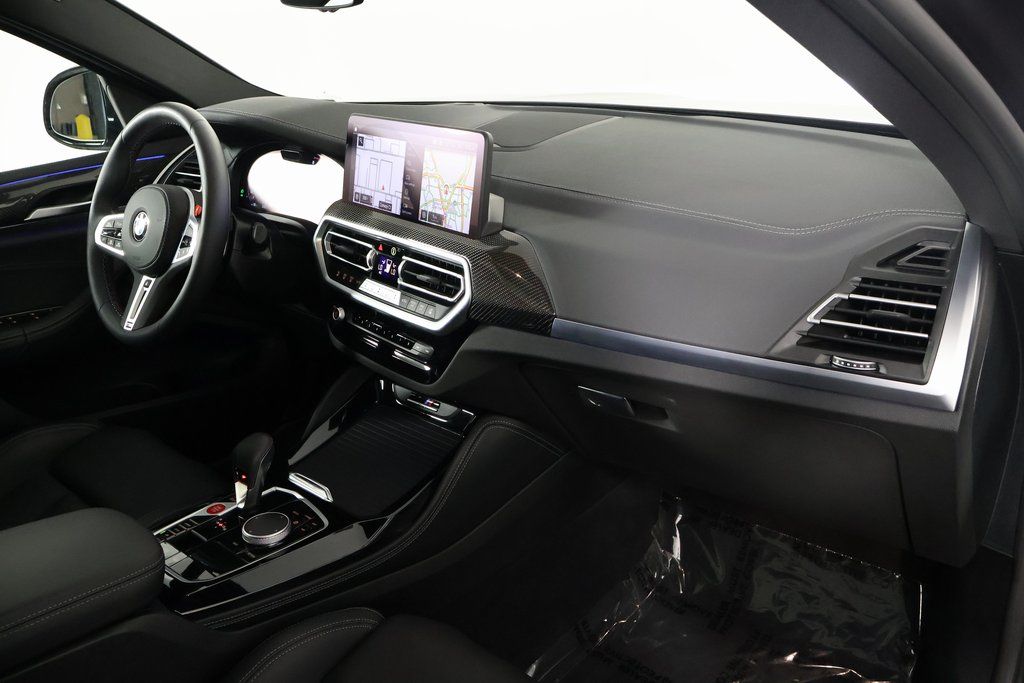 Thumbnail: 2025 BMW X4 - 9