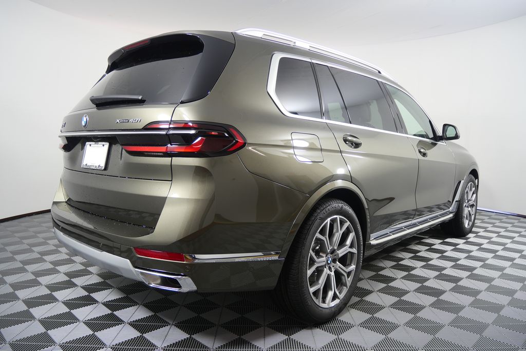Thumbnail: 2026 BMW X7 - 3