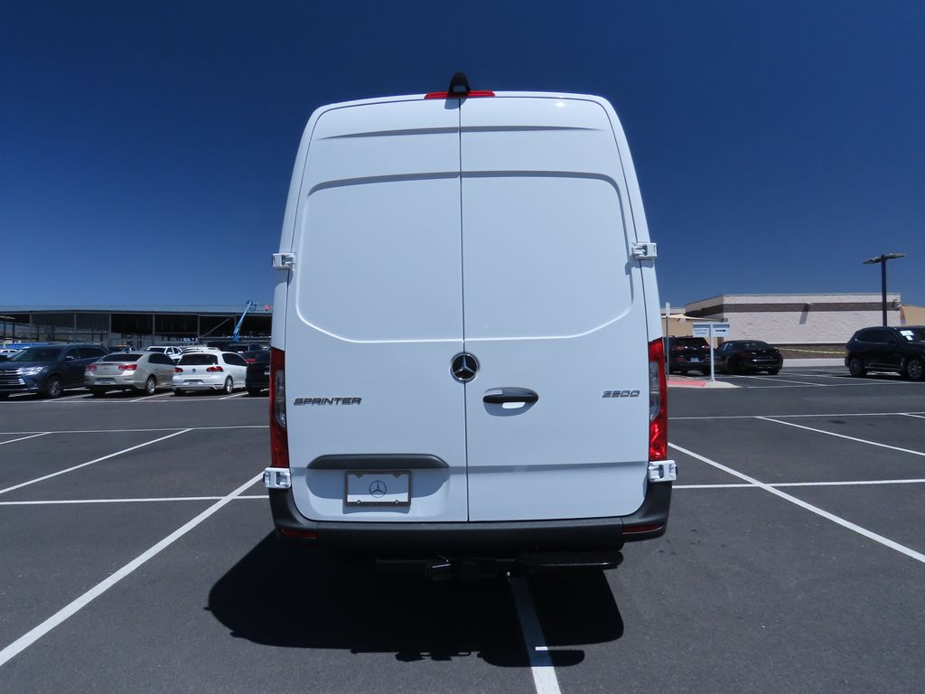 2024 Mercedes-Benz Sprinter 2500 6