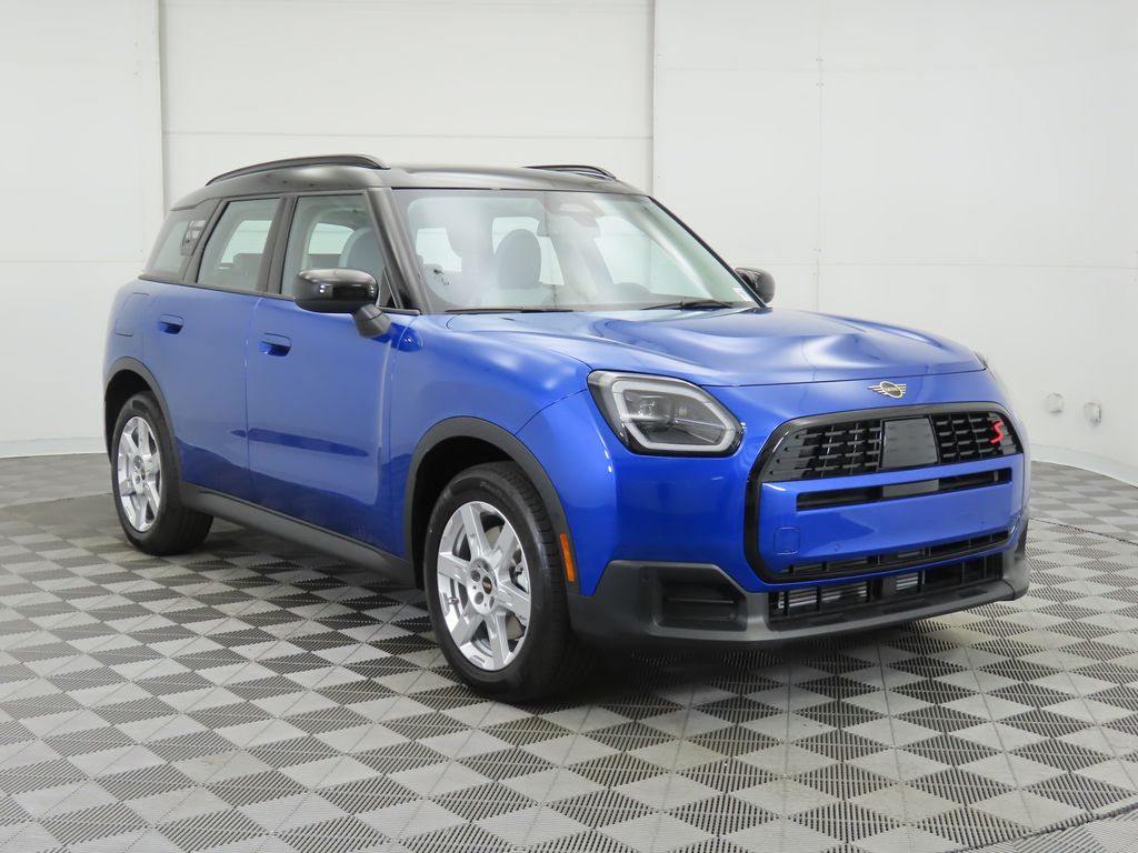 2025 MINI Cooper Countryman Base 3