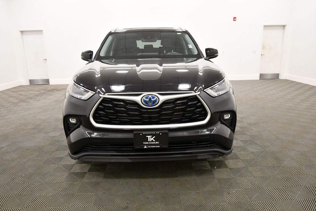Used 2023 Toyota Highlander Hybrid SUV