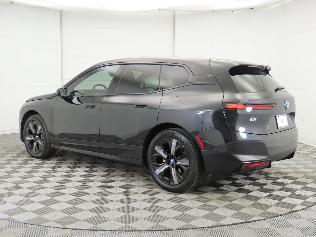 Thumbnail: 2025 BMW iX - 7