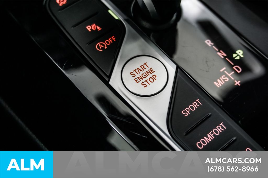 Used 2025 Black BMW xDrive30i image 31