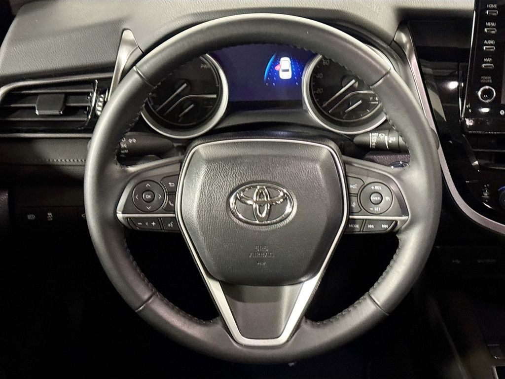 2024 Toyota Camry Hybrid XLE