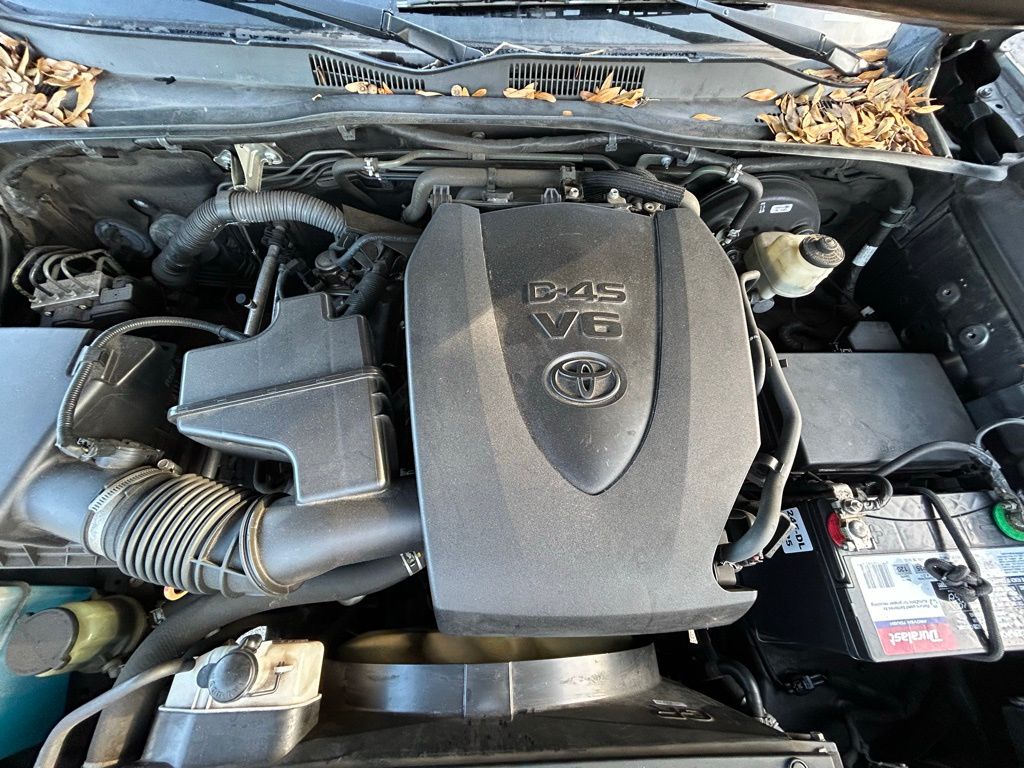 Thumbnail: 2017 Toyota Tacoma - 11