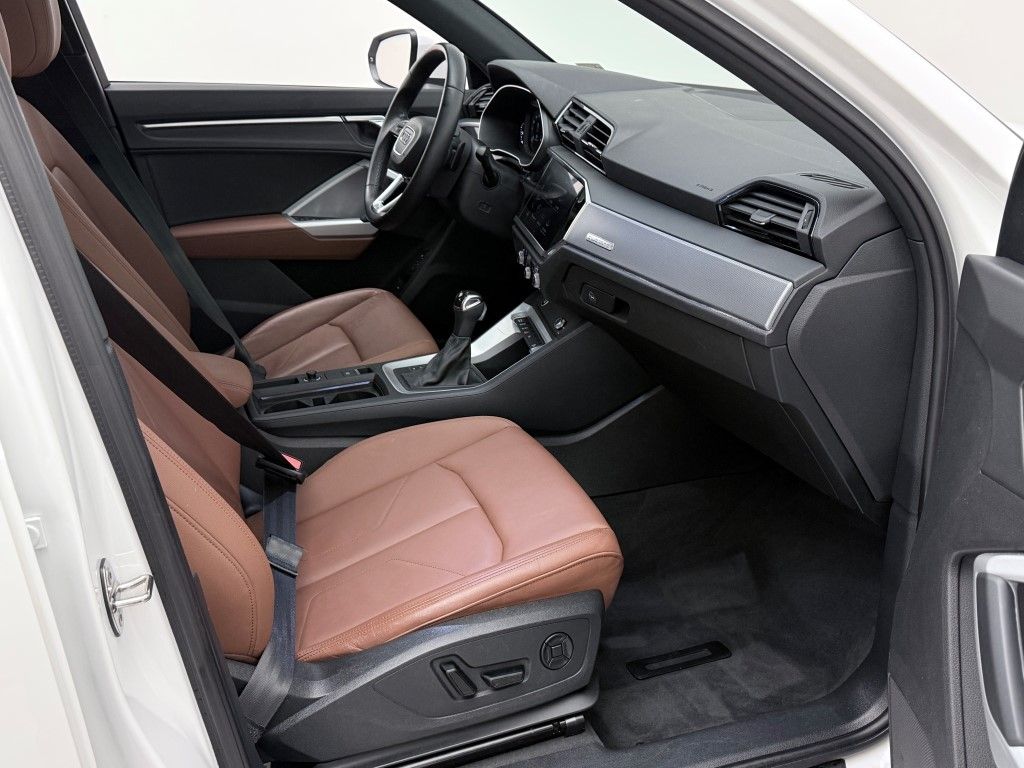 Thumbnail: 2022 Audi Q3 - 17