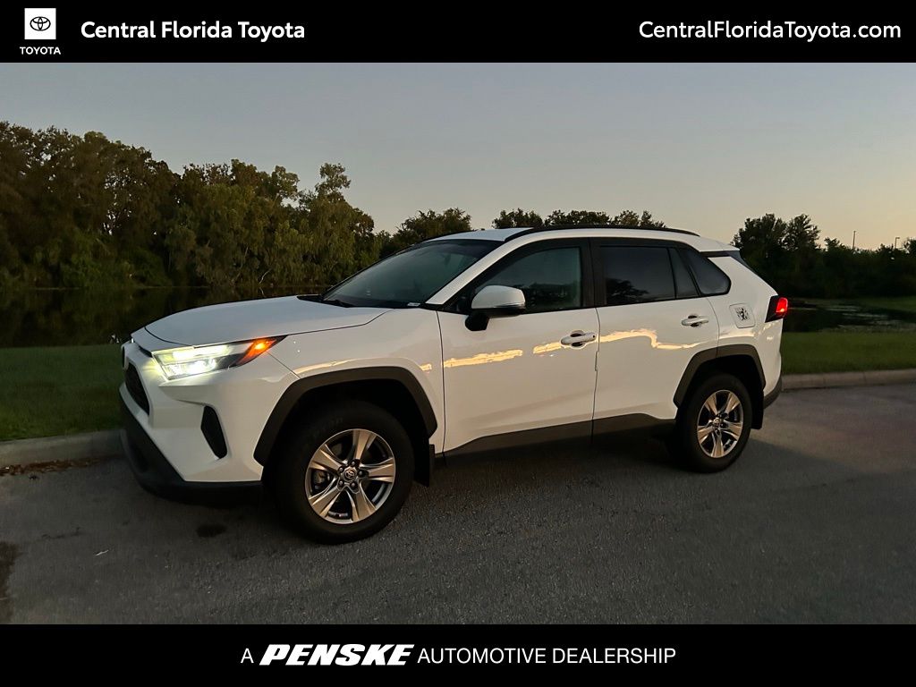 Thumbnail: 2022 Toyota RAV4 - 1