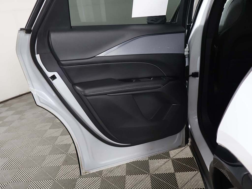 Used 2024 White Cadillac Tech image 24