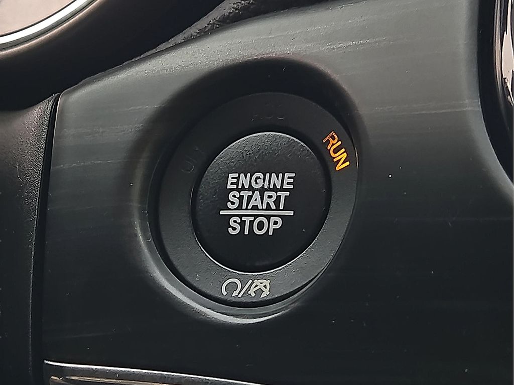 Used 2020 Jeep Grand Cherokee For Sale in Farmington, AR