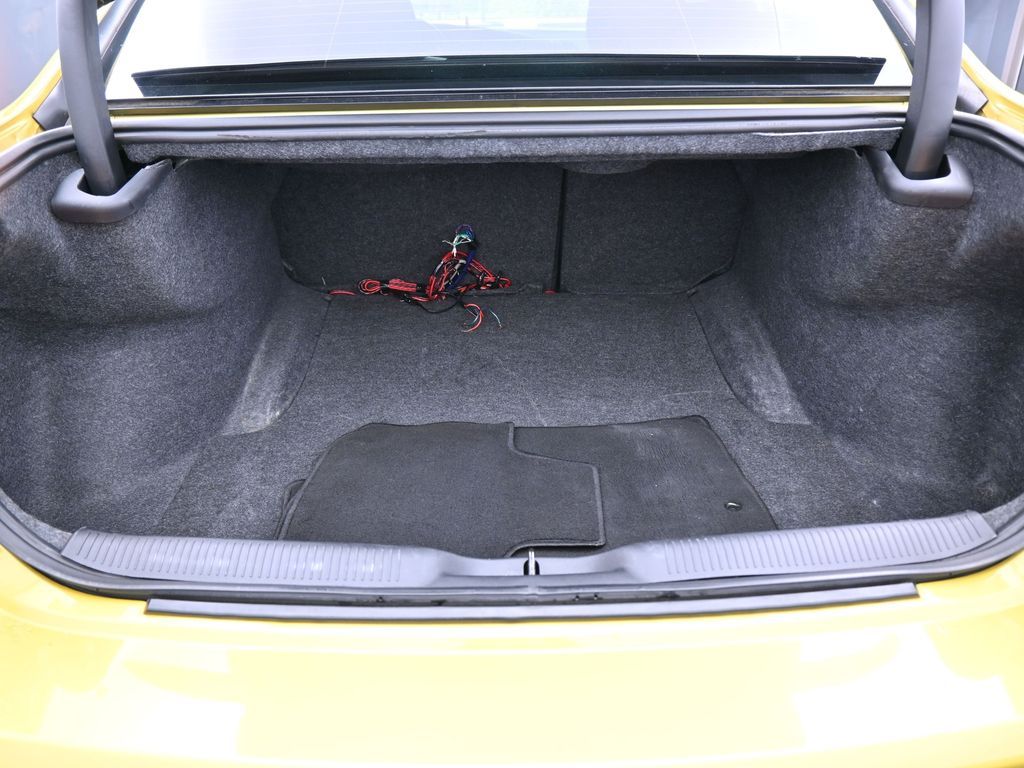 Used 2021 Gold Rush Pearlcoat Dodge R/T image 31