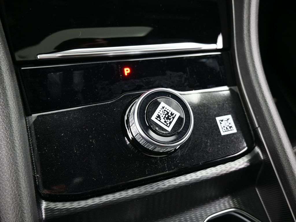 New 2025 Velvet Red Pearlcoat Jeep Altitude X image 22