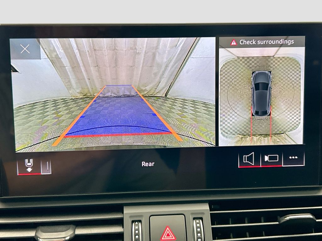 Thumbnail: 2021 Audi Q5 - 15