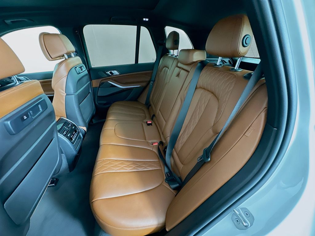 Thumbnail: 2023 BMW X5 - 25