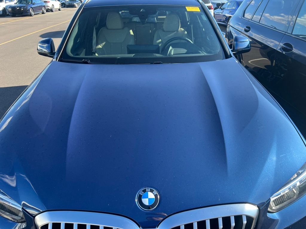 Used 2022 Blue BMW sDrive30i image 2