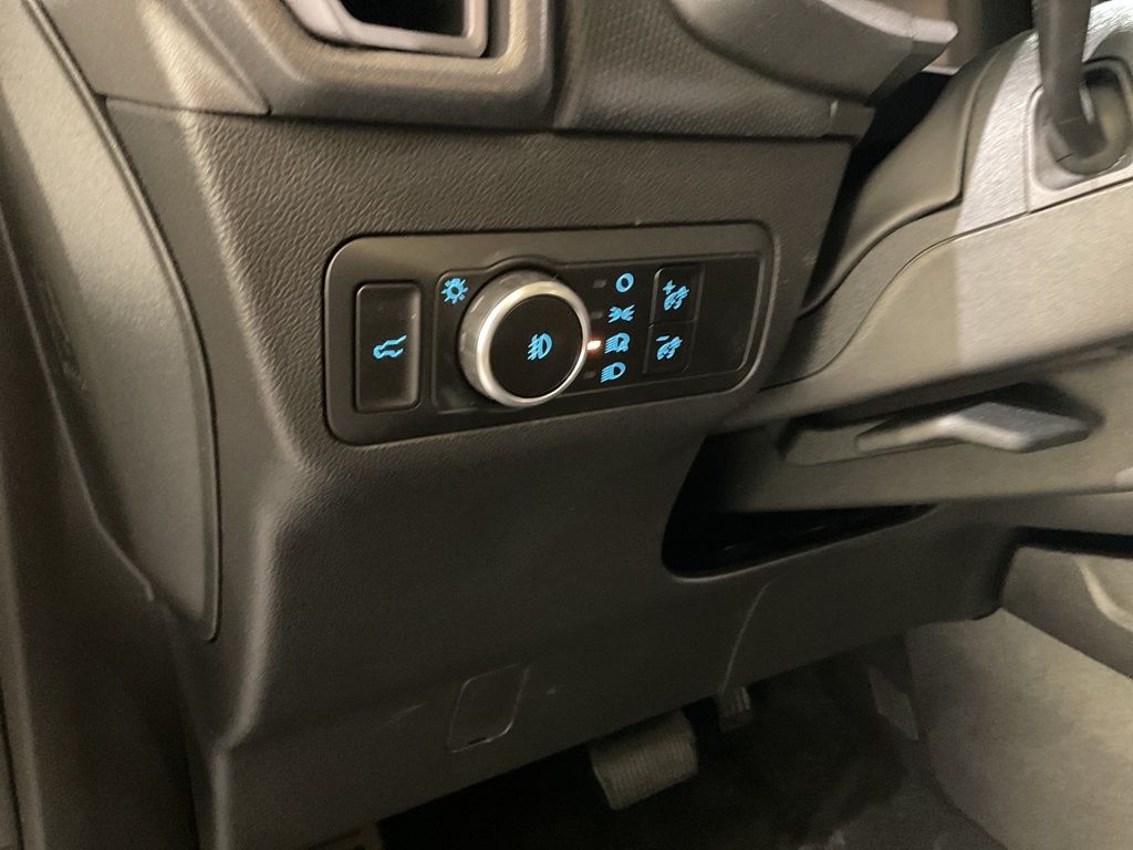 New 2025 White Ford Outer Banks image 11