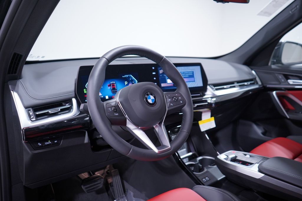 2025 BMW X1 xDrive28i 6