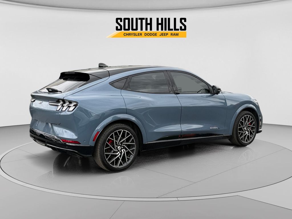 2023 Ford Mustang Mach-E GT - 4