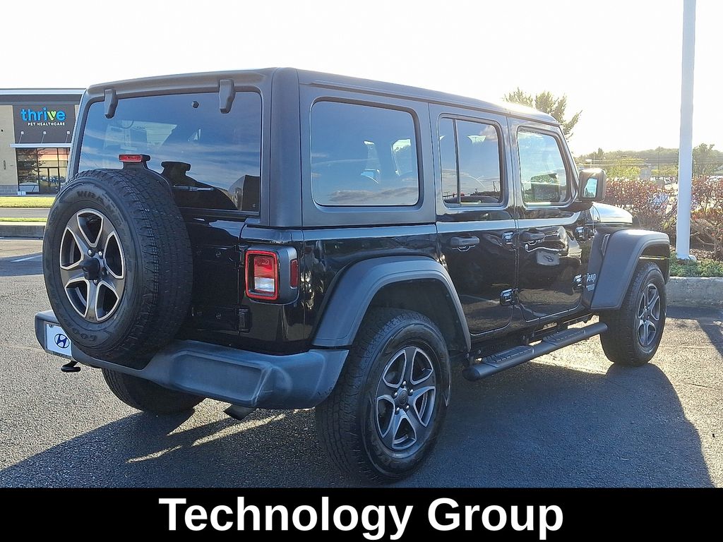 Thumbnail: 2018 Jeep Wrangler - 7