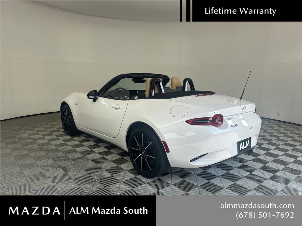 New 2026 Snowflake White Pearl Mazda Grand Touring image 8