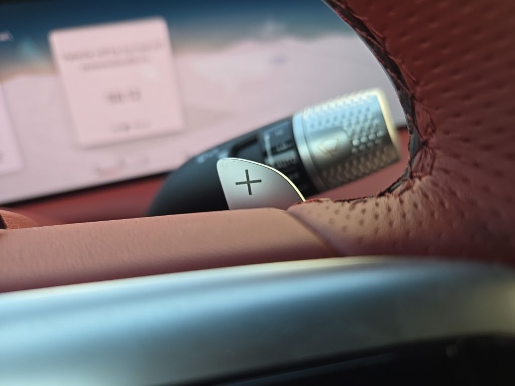 Thumbnail: 2025 Genesis G80 - 30