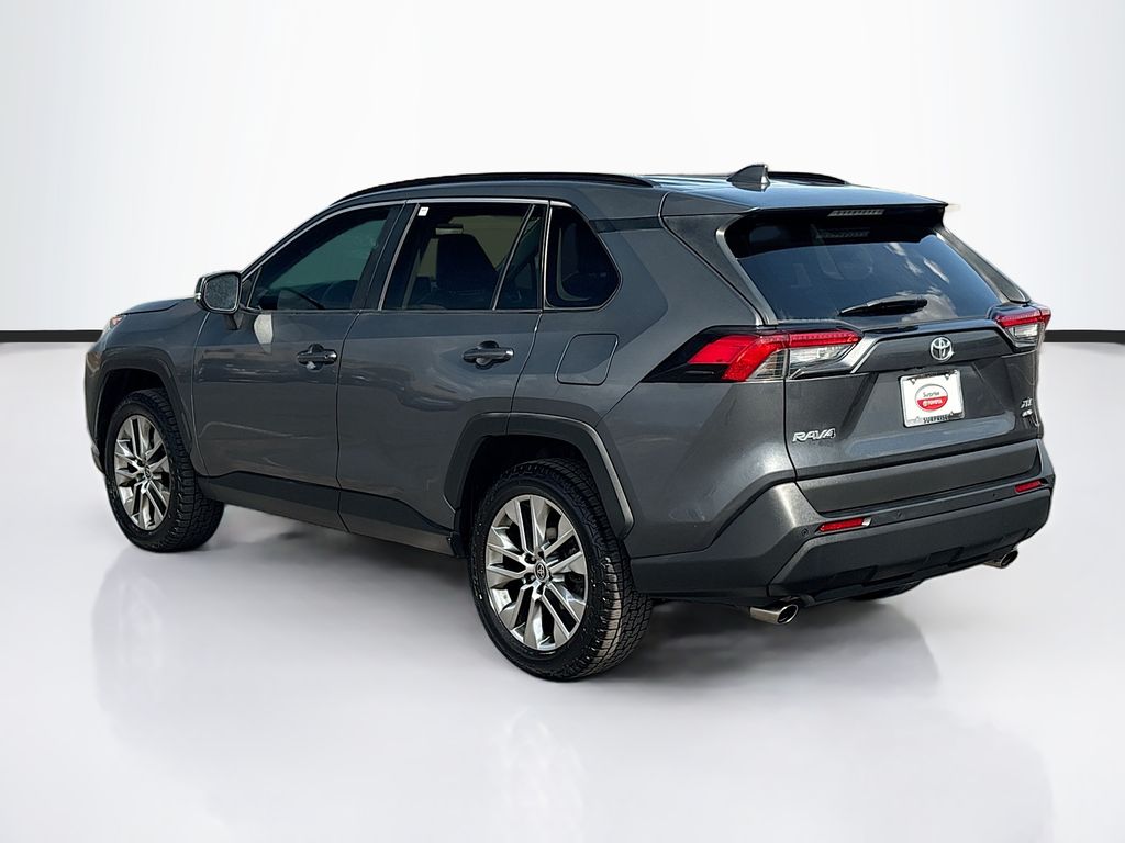 Thumbnail: 2021 Toyota RAV4 - 7