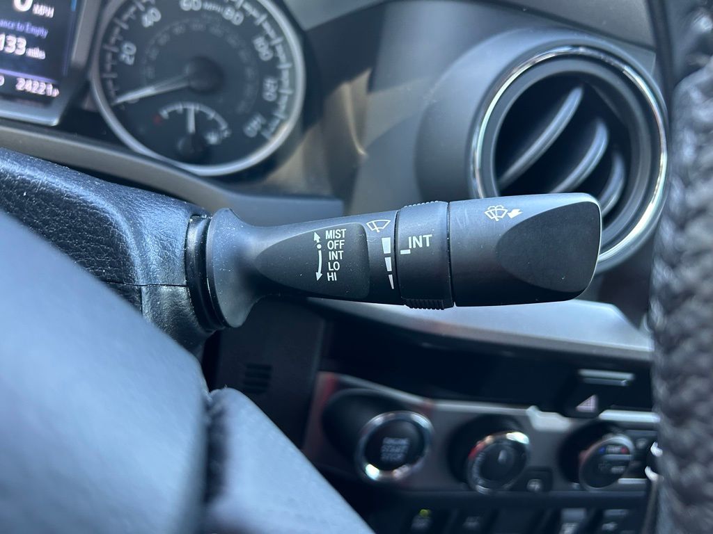 Thumbnail: 2023 Toyota Tacoma - 21