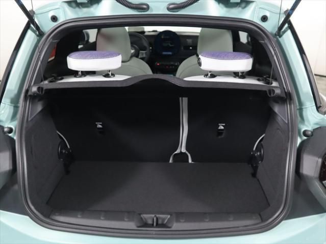 Thumbnail: 2026 MINI Cooper - 26