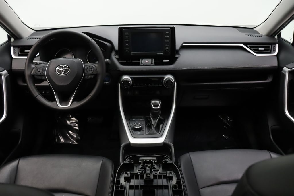 Thumbnail: 2021 Toyota RAV4 - 24