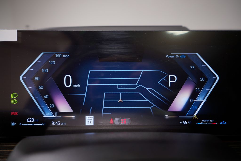 Thumbnail: 2025 BMW X7 - 23