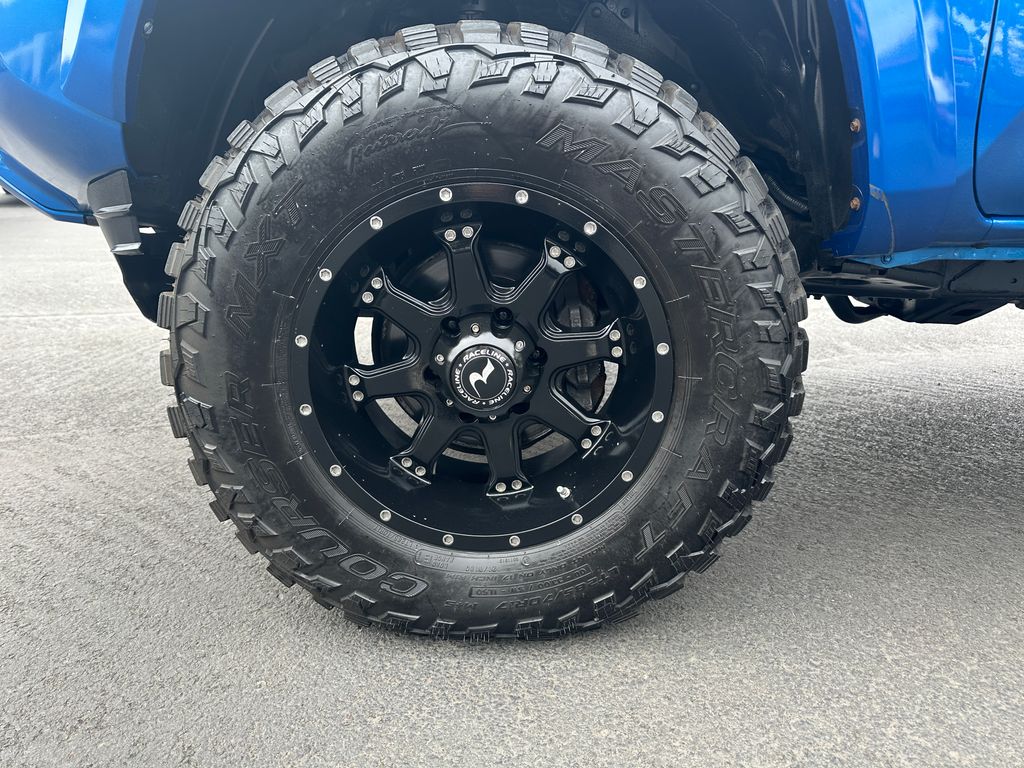 2016 Toyota Tacoma TRD Sport
