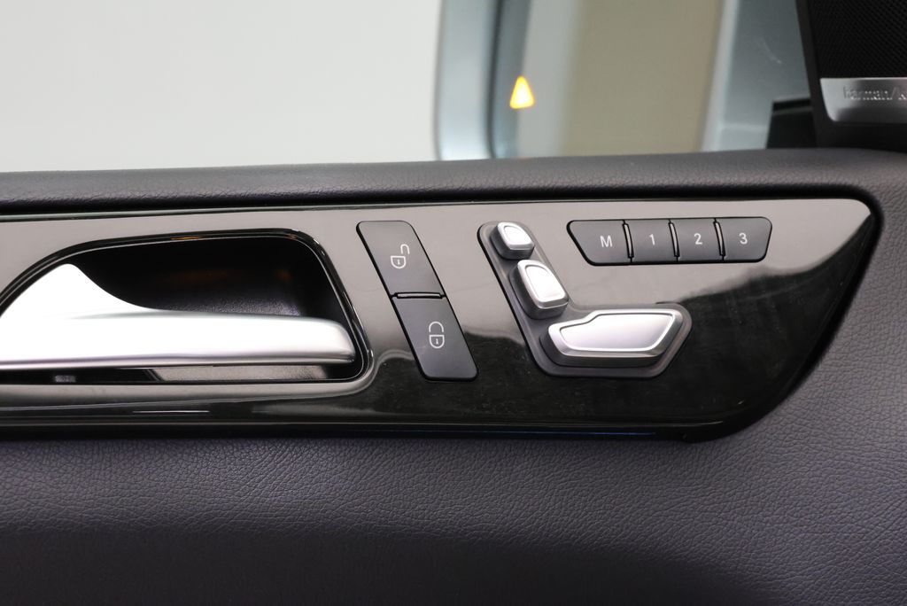 Thumbnail: 2019 Mercedes-Benz GLS - 32