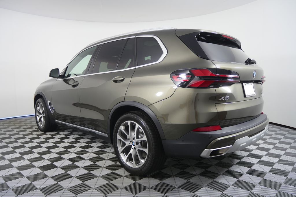 Thumbnail: 2026 BMW X5 - 5