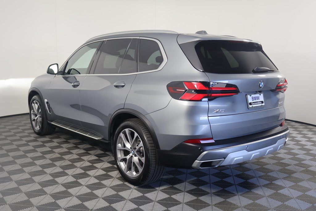 Thumbnail: 2024 BMW X5 - 6
