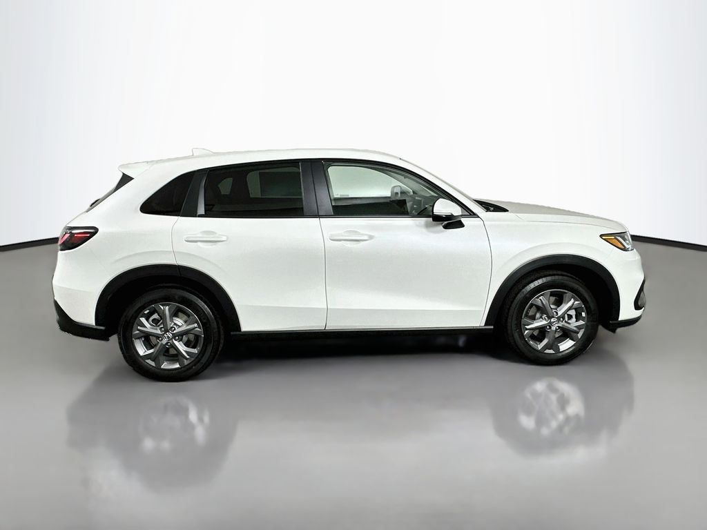 Thumbnail: 2027 Honda HR-V - 4