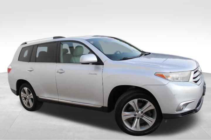 Used Car 2011 Toyota Highlander  Limited For Sale Under $10,000 In Georgetown, Texas