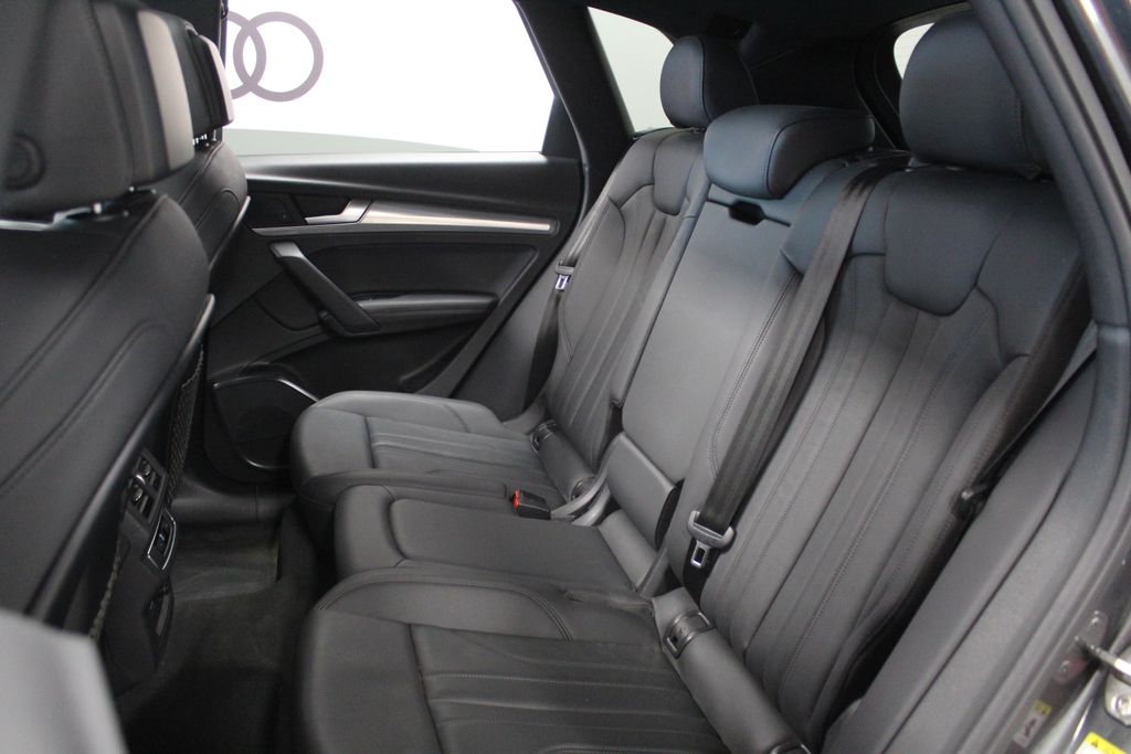 Thumbnail: 2020 Audi Q5 - 26
